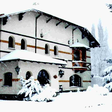 Hosteria La Posta Del Cazador Сан-Мартин-де-лос-Андес Экстерьер фото
