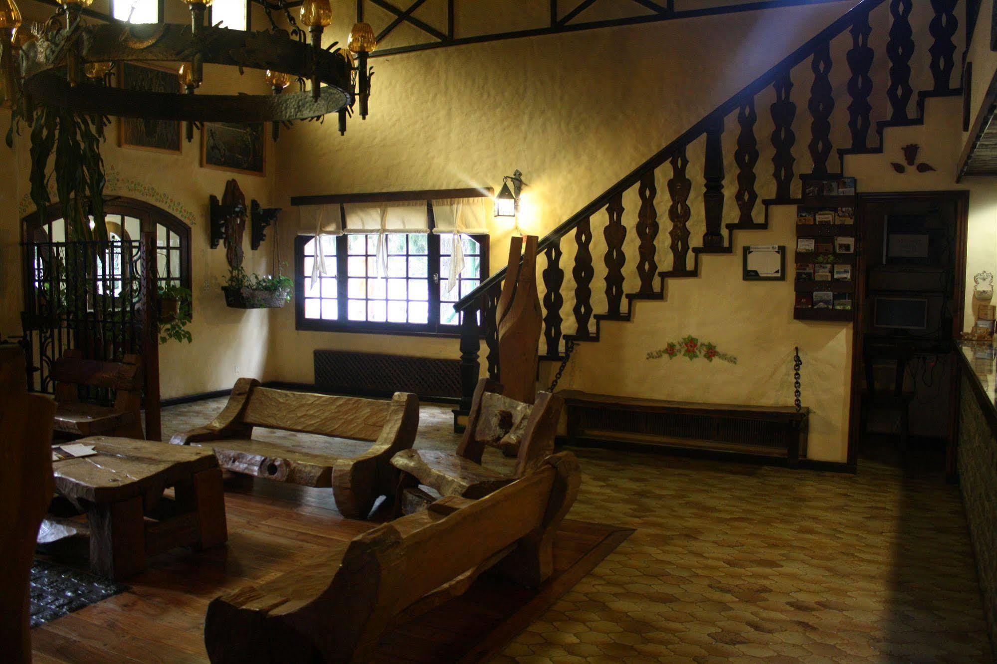 Hosteria La Posta Del Cazador Сан-Мартин-де-лос-Андес Экстерьер фото